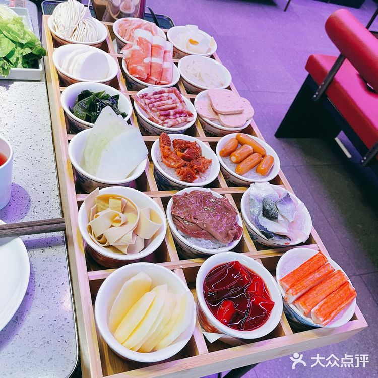 打卡热辣火锅小龙燚～