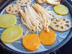 金针菇-炭虎子水浒烤肉(梦时代店)