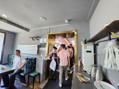 -歹歹的加个面过油肉拌面