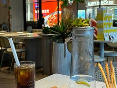 -必胜客(WOW中心城店)