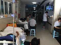 -上海市松江区中心医院