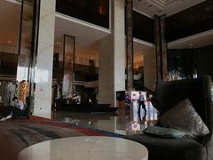 -中山利和希尔顿酒店