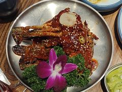 -明洞阿姨·韩式酱蟹烤肉·创意料理(三元桥店)