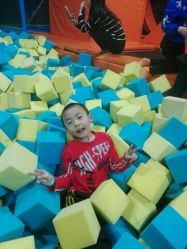 -六月巴士童乐园(抚顺罕王商场店)