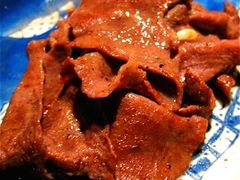 酱爆牛舌-曾牛肉