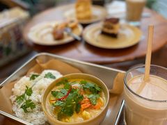 泰式虾仁黄咖喱饭配杂粮米饭-BAKER&SPICE(国金中心商场店)