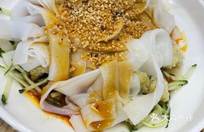 Cold Noodles with Beef Tendon