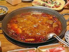-旧街市鲜货老火锅(大光路店)