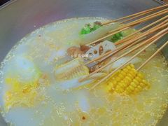 -瑞虹新天地月亮湾