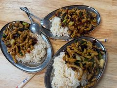 -夜夜香特色板筋盖饭