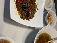 -三湘四水正宗湘菜(君峰路店)