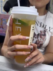 -小黑瓶美甲美睫
