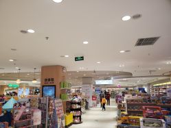 -孩子王(静安大融城店)