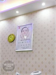 -苗医生专业祛痘·皮肤管理