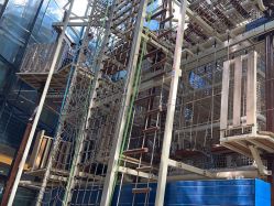 -PIPIKINGDOM皮皮王国欢乐号(欢乐海岸购物中心店)