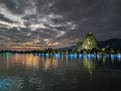 -星湖旅游景区七星岩