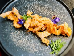 酥皮凤尾虾-荣公子创意菜