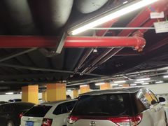 -磐基中心-停车场