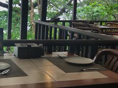 餐具摆设-卷心菜和避孕套餐厅(Pattaya)