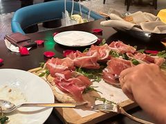 -卡佩罗意大利餐厅及酒吧Al Cappello Trattoria