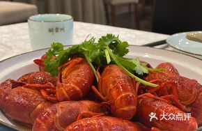 Special Steamed Drunk Crawfish