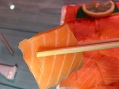 三文鱼刺身中段-酉泽屋刺身三文鱼寿司主题餐厅(望馨商业中心店)