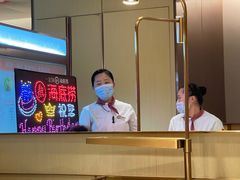 -海底捞火锅(金山百联店)