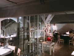 -穹六人间 people 6(岳阳路店)