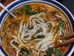 -云阿蛮云南生烫牛肉米线(奉贤路店)