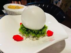 雾气腾腾冰展深海鲍鱼-青岛遇见米兰(八大关店)