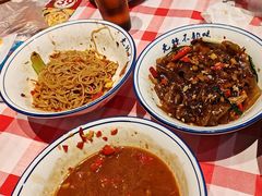 -笨豆腐居民楼菜馆•江西小炒(天津开发区店)