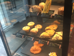 面包甜点陈列柜-星巴克(我格广场店)