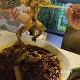 就是离我的距离越来越远，不错的呀，出乎意料的好吃呢