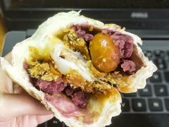 蛋黄肉松双薯软欧包-欢牛蛋糕屋(城西店)