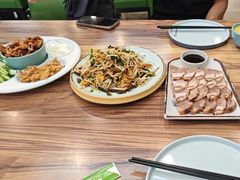 -合合春饼·酱骨·东北菜(潘家园店)