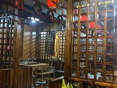 大堂-果松木炭酸菜铜火锅·外婆参鸡汤