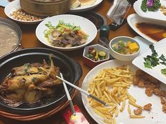 -百鸟朝凤宴会中心