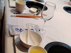 -泓炙颐凤鲜海鲜火锅料理(桐乡店)