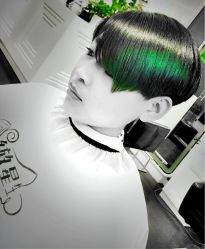盛夏的那一抹青色-发朵Hair 烫染沙龙