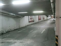 -环球港-停车场