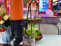 -刘姐啤酒鱼民族演艺餐厅(西街总店)