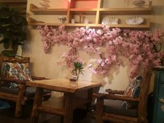-月亮眼花园餐厅书吧酒吧