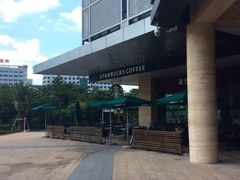外部环境-星巴克臻选(湛江鼎盛广场店)