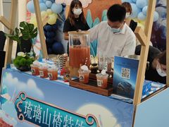 -奔驰北京极光星徽(四元桥店)