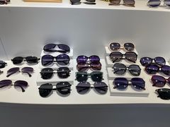 -宏宇眼镜蔡司依视路折扣店(兆佳眼镜城店)