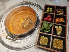 -花菇朵·云山雀 ll 野生菌锅·野果酸汤·精品滇菜(万柳店)