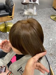 -Tloml salon