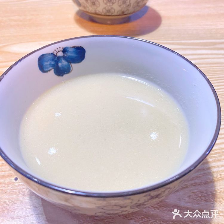 超值必吃榜｜人均20+的大盆骨焖面有多香