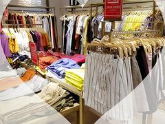 -URBAN REVIVO(北京斯普瑞斯奥特莱斯店)