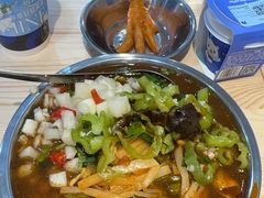 -柳州肥姨妈大骨螺蛳粉(东靖路店)
